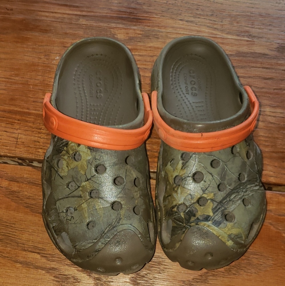Boys Camouflage Crocs